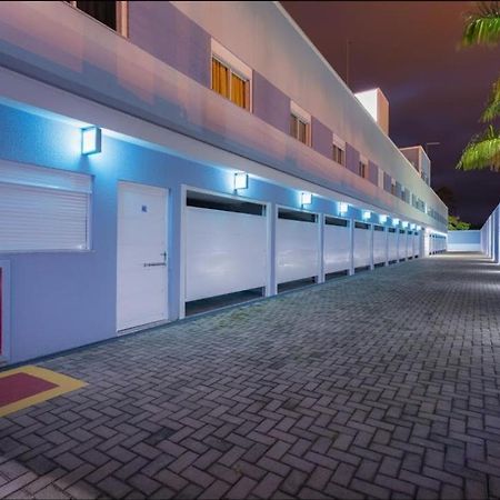 Azure Motel (Adults Only) Registro  Exteriör bild