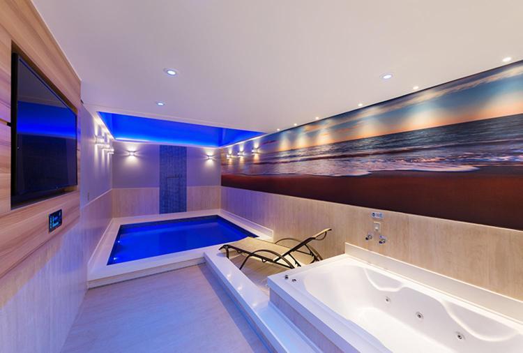 Azure Motel (Adults Only) Registro  Exteriör bild